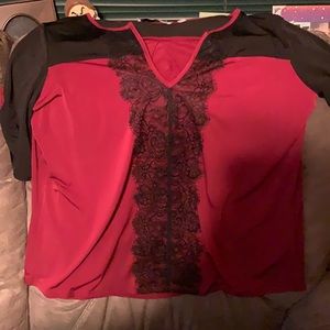 Cute casual top <BOGO 50%>